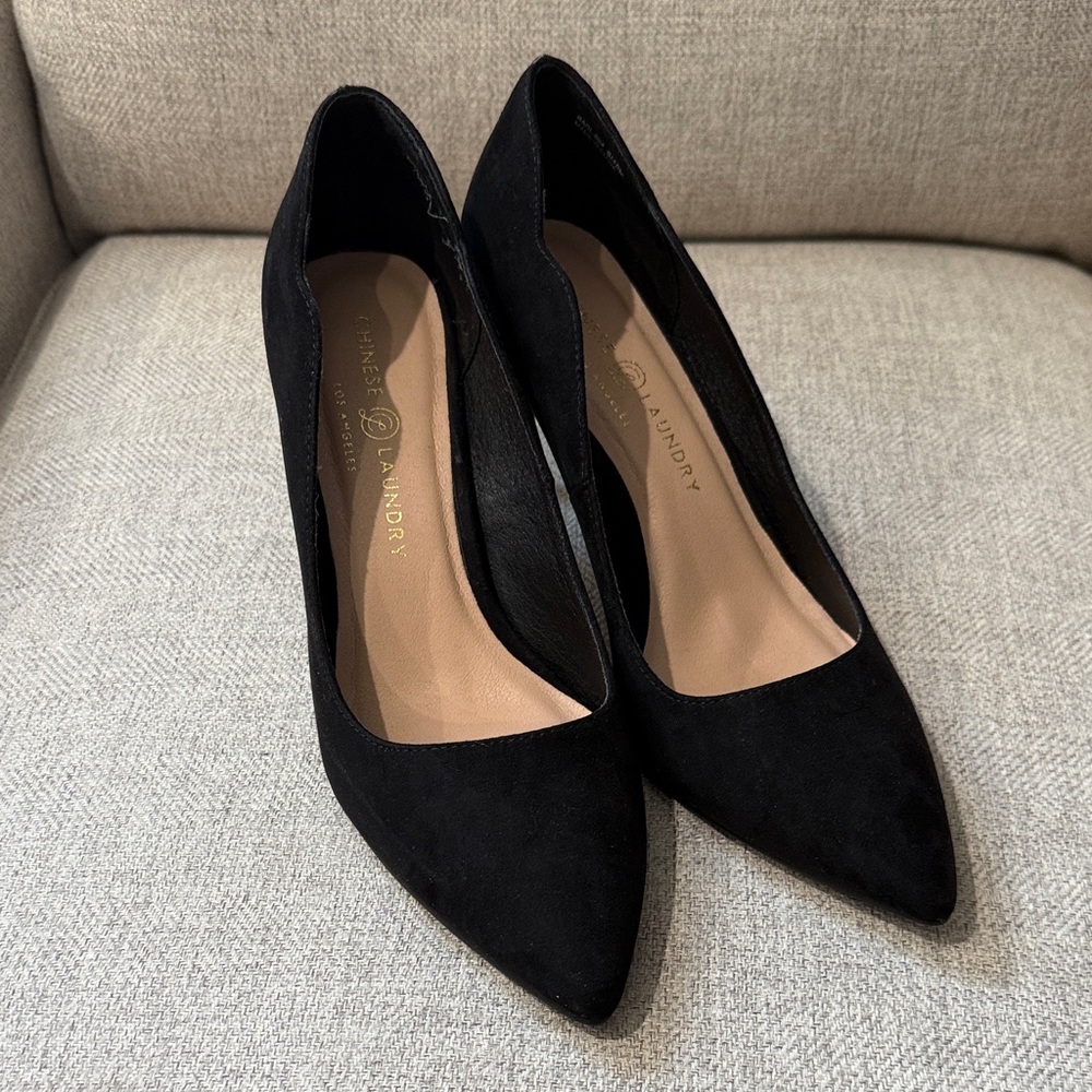Chinese Laundry Black Suede Heels